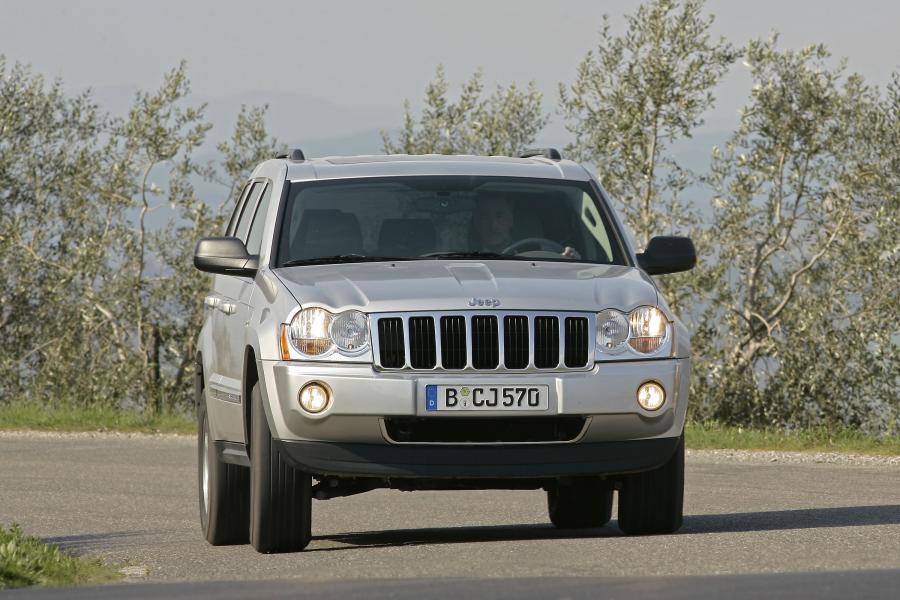  Jeep Grand Cherokee 2005 года  (фото 45 из 133)